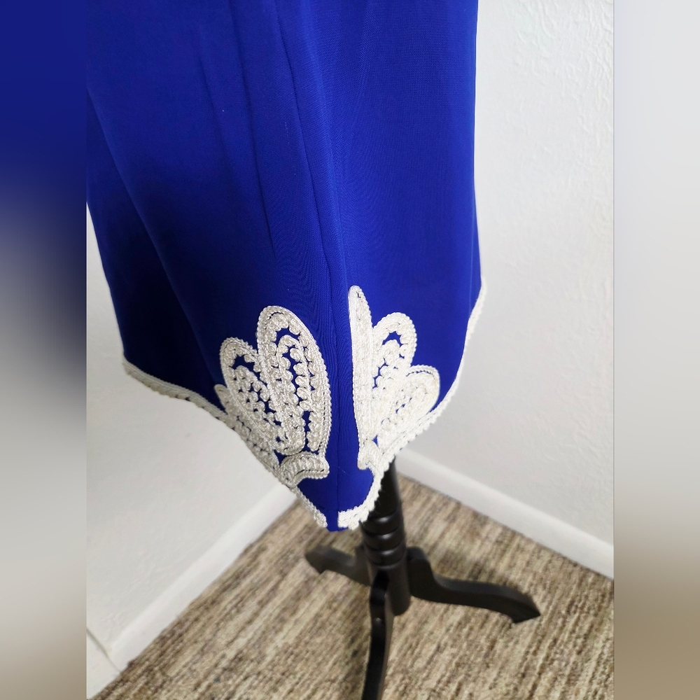 Camilla Tree Royal Blue Shift Dress with White Embroidered Trim, Size Medium - Picture 5 of 9